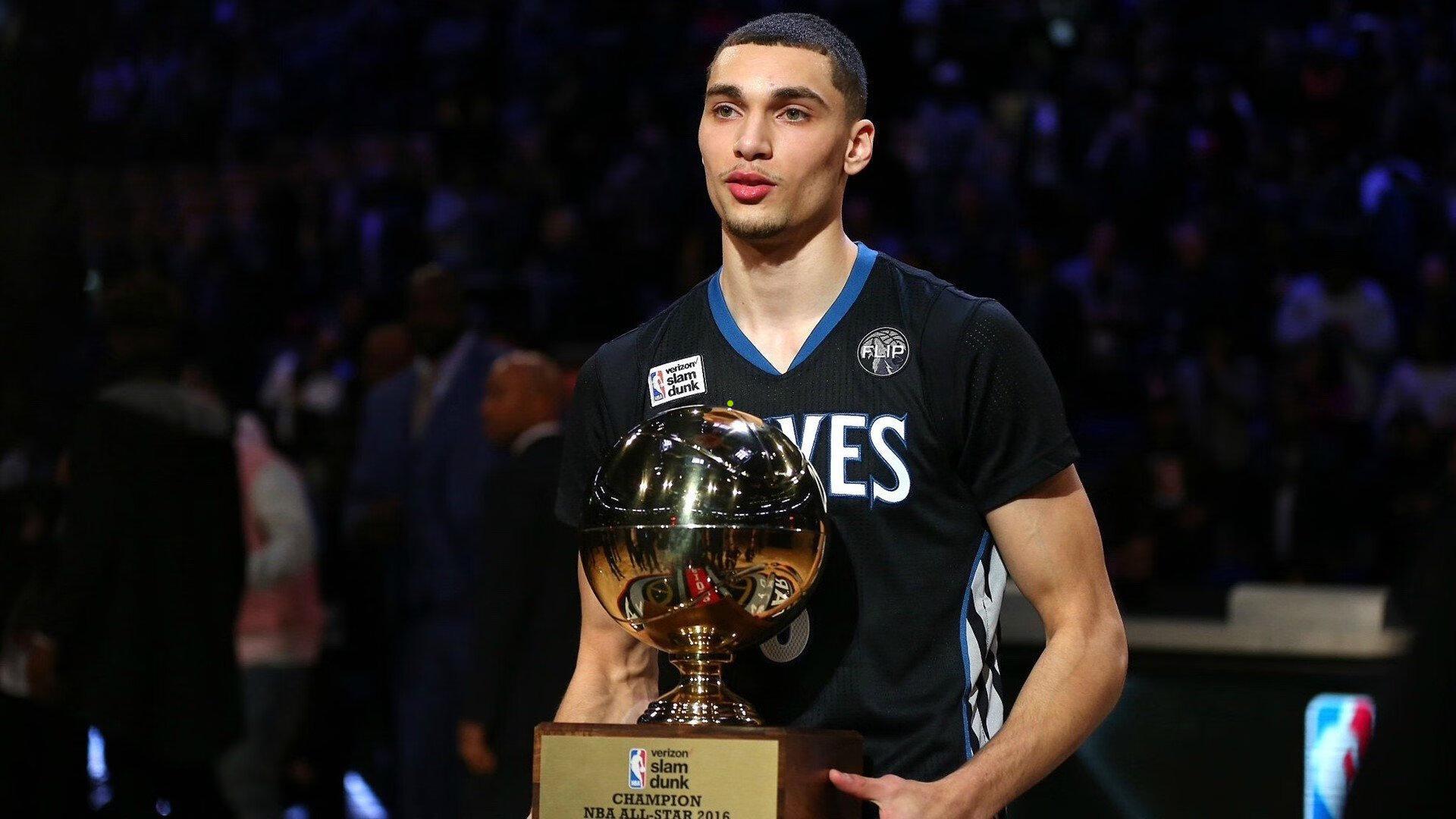 杜克超级新星再演35+9神迹，打破尘封三十年纪录！两届MVP实力获公认，美媒齐声力捧2026年状元大热