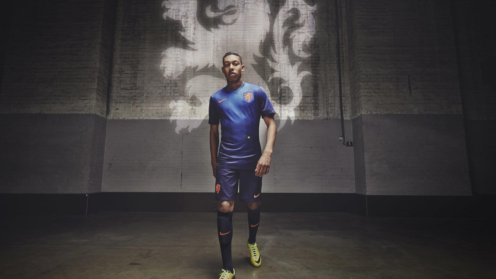 西甲德比烽烟再起，瓦伦西亚与莱万特鏖战保级生死局，历史激情点燃赛场